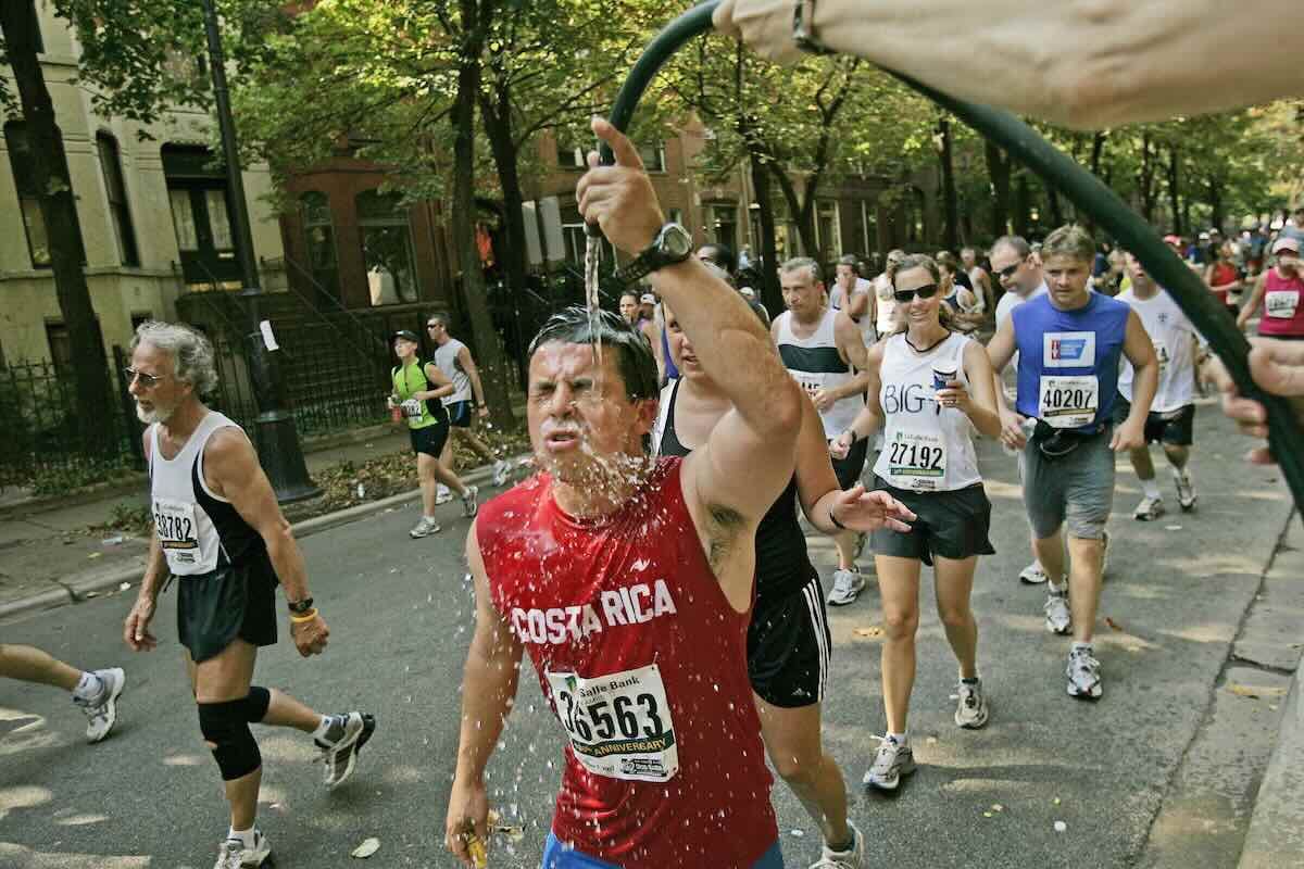 Chicago marathon 2007 in hot weather conditions