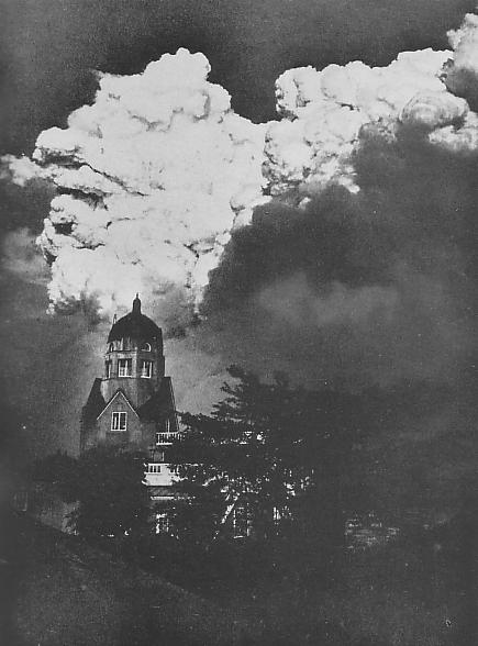 Fire clouds caused by Great Kanto Earthquake in 1923