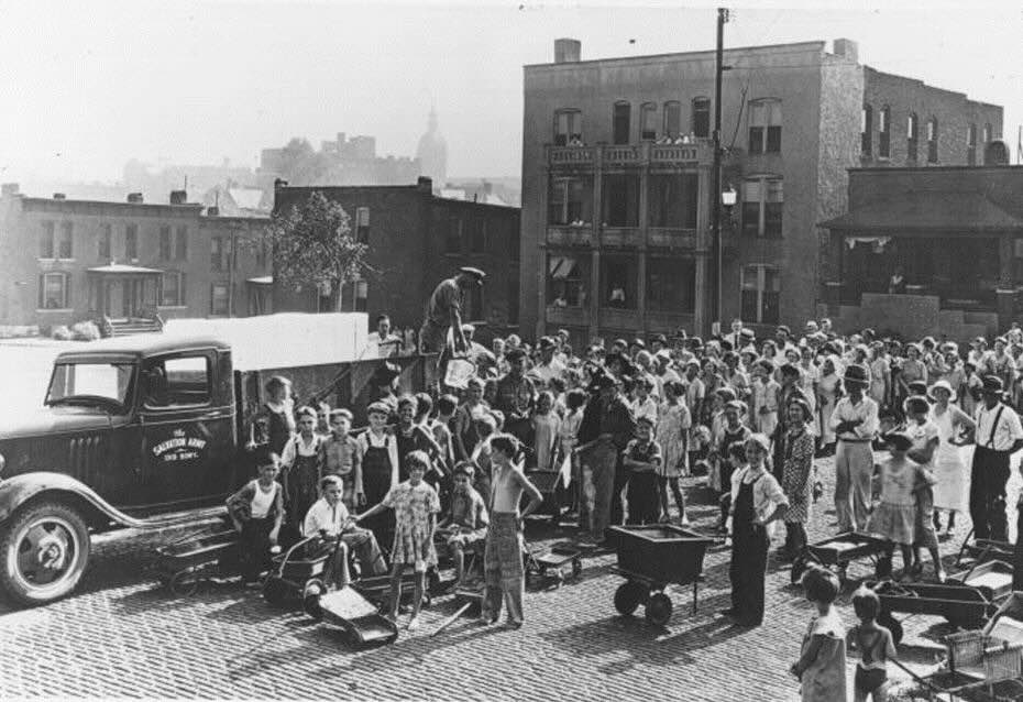 A Penny Ice truck in Kansas City during the 1936 Heat Wave